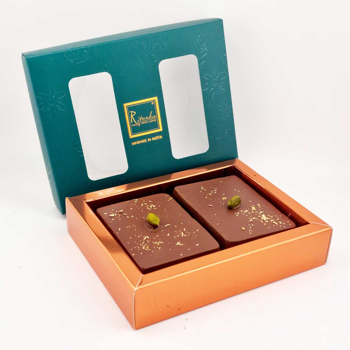 Aufgeschnittene Knafeh Chocolate zeigt goldene Pistacchio Creme-Füllung – Dubai Schokolade 200g
